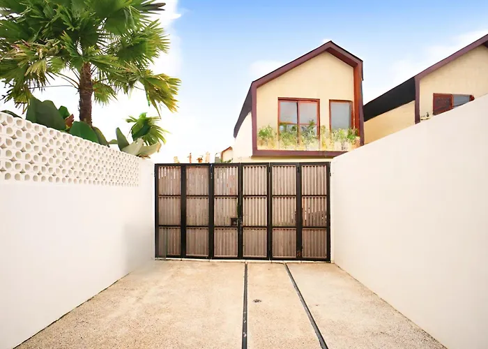 Villa Neuf Bali 3br Near Melasti Easy Access Uluwatu