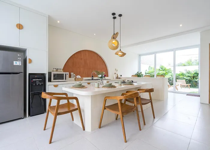 Neuf Bali 3br Near Melasti Easy Access *
